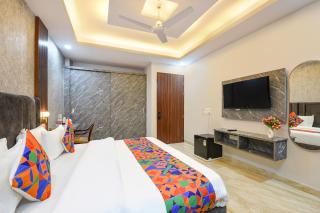FabHotel Comfort N Stay - Gurgaon - 1