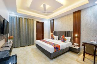 FabHotel Comfort N Stay - Gurgaon - 2