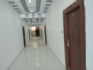 D P Palace - Chaudhary Charan Singh International Airport - 8