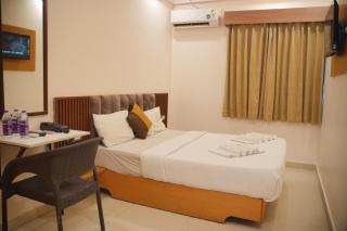 Hotel RK Koramangala - Bangalore - 1