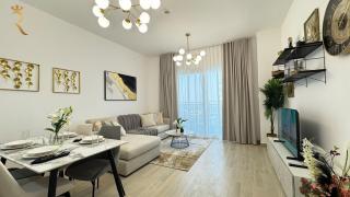 Elegant 2BR Luxury Apartment - Abu Dhabi - 0