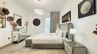 Elegant 2BR Luxury Apartment - Abu Dhabi - 4