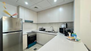 Elegant 2BR Luxury Apartment - Abu Dhabi - 6