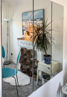 The Sashes - Stylish Apartment - FREE Parking - Ultrafast WIFI - Smart TV - Netflix - sleeps up to 6! Close to Poole Town Center & Sandbanks & Bournemouth - Poole - 2