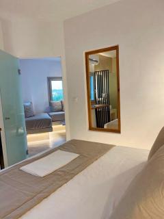 Aloft Suites Mykonos - Mesochórion - 2
