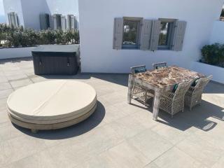 Aloft Suites Mykonos - Mesochórion - 1