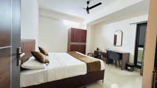 Queen Suite Rooms - Channapatna - 8