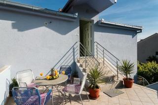 Blue Oyster Apartment - 1