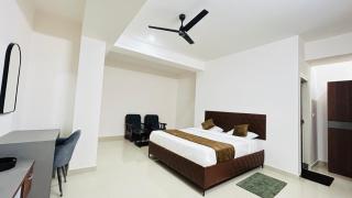 Queen Suite Rooms - Channapatna - 9
