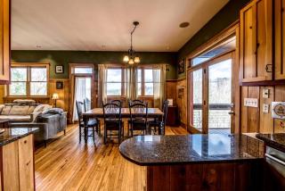 Modern and Cozy Cabin Rental Between Mountains and River in Northern Georgia - Blue Ridge - 7