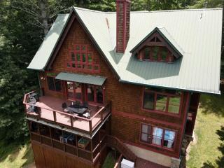 Luxury Three-Story Riverfront Cabin Rental for Groups in Blue Ridge Region of Georgia - 3