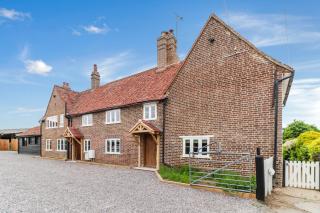 Tuffs Farm Cottage - 8