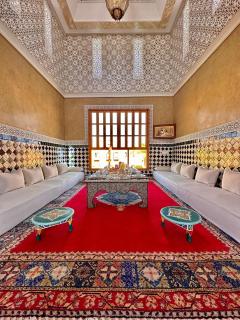 Riad Dar Mima Hnina - Your Traditional and Private haven of peace, 2 pools, 10' from airport - 3