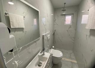 Niko Apartments Room 3 - Saranda - 5