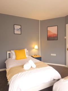 Cosy 3 bed house in Doncaster - - 4