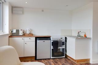 Studio Lodge with parking - Stansted airport - 6