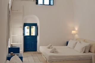 Kalleni Santorini - Emporio Santorini - 2