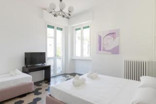 MOON Apartments rosa B42 - Milan - 2