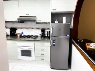 Cozy and Fully Equipped Apartment for Comfort and Luxury, Near the Train Station and Facing Hilton air conditioner - Tangeri - 2