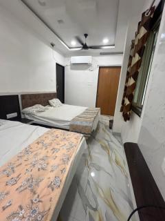Hotel pujari palace - Godarpura - 4