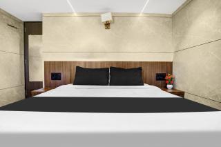 Hotel O Woodland - Bombay - 1