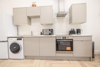 Luxury City Centre Apartment With Free Gym By The Pocklington - The Bradgate Suite - Leicester - 5