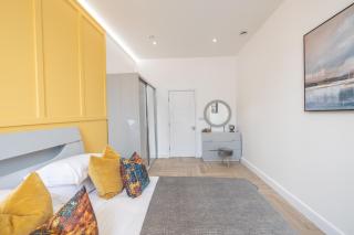 Luxury City Centre Apartment With Free Gym By The Pocklington - The Bradgate Suite - Leicester - 1
