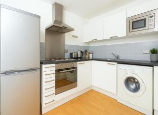 2 Bed Flat off Brick Lane - London - 5