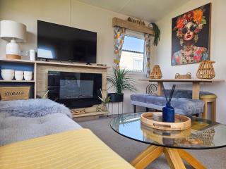 Coastal Charm - Truro - 4