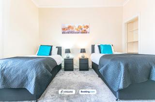 3BR House in Manchester, Free Wifi, Parking, Ideal for Contractors - Manchester - 9