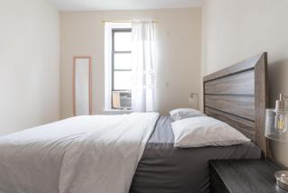 5 Bedroom 2 Bath Full Floor Midtown - New York - 8