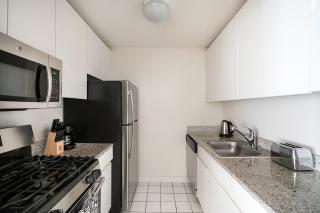 Stunning Apartment for 4 2 Bedrooms 2 Bath - New York - 8