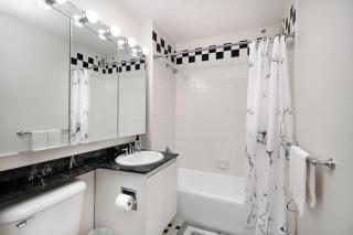 Stunning Apartment for 4 2 Bedrooms 2 Bath - New York - 6