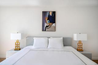 Stunning Apartment for 4 2 Bedrooms 2 Bath - New York - 5