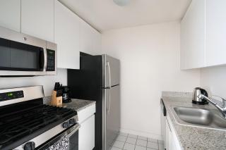 Stunning Apartment for 4 2 Bedrooms 2 Bath - New York - 2