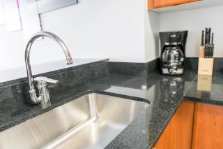 Beautiful 1 Bed Fully Furnished Apartment - New York - 4