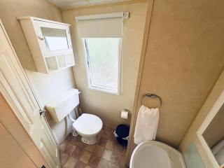 2 Bedroom Caravan GW39, Thorness Bay, Isle of Wight, Dog Friendly - Porchfield - 7