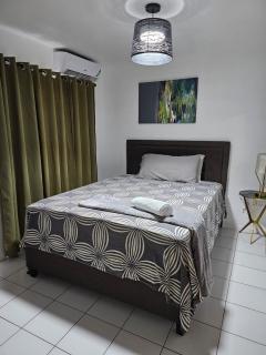 Stylish 2BR Prime Location Gated 24 7 Secure - Kingston - 3