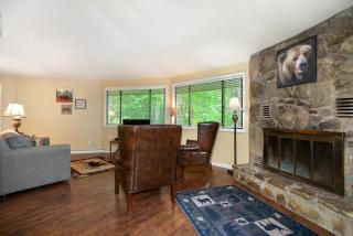 Smoky Horizon Getaway with Hot Tub Game Room - 3
