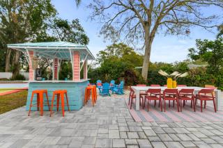 Resort Style Backyard Pool Sport Court Putt Putt - 4
