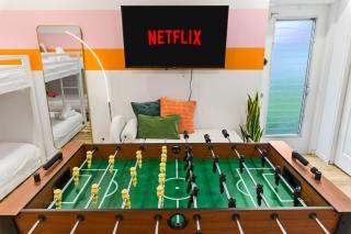 Resort Style Backyard Pool Sport Court Putt Putt - 7