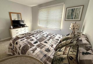 2 BR JIMINY PEAK w Mountain Views SLEEPS 7 Gorgeous - 4