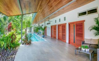 Privacy-large Pool-wildlife-amazing - 2