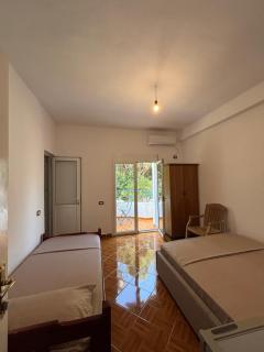 Rooms by the sea - Himare - 1