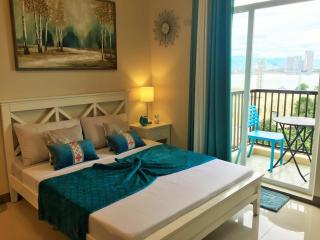 MC8 Condo Your Affordable Staycation - Lo-oc - 7