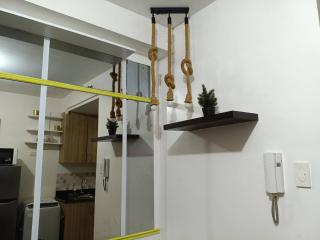 Relax in Pasay Citys Cozy Condo with Pool View - Manila - 9