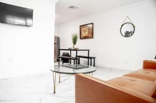Cozy 2 Bed Room Apartment By University Mall - Tampa - 0