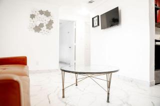 Cozy 2 Bed Room Apartment By University Mall - Tampa - 4