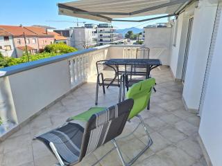 Perica apartment and Perica room with separate entrance - 0