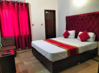 Second Home Family Hotel - Lahore - 9